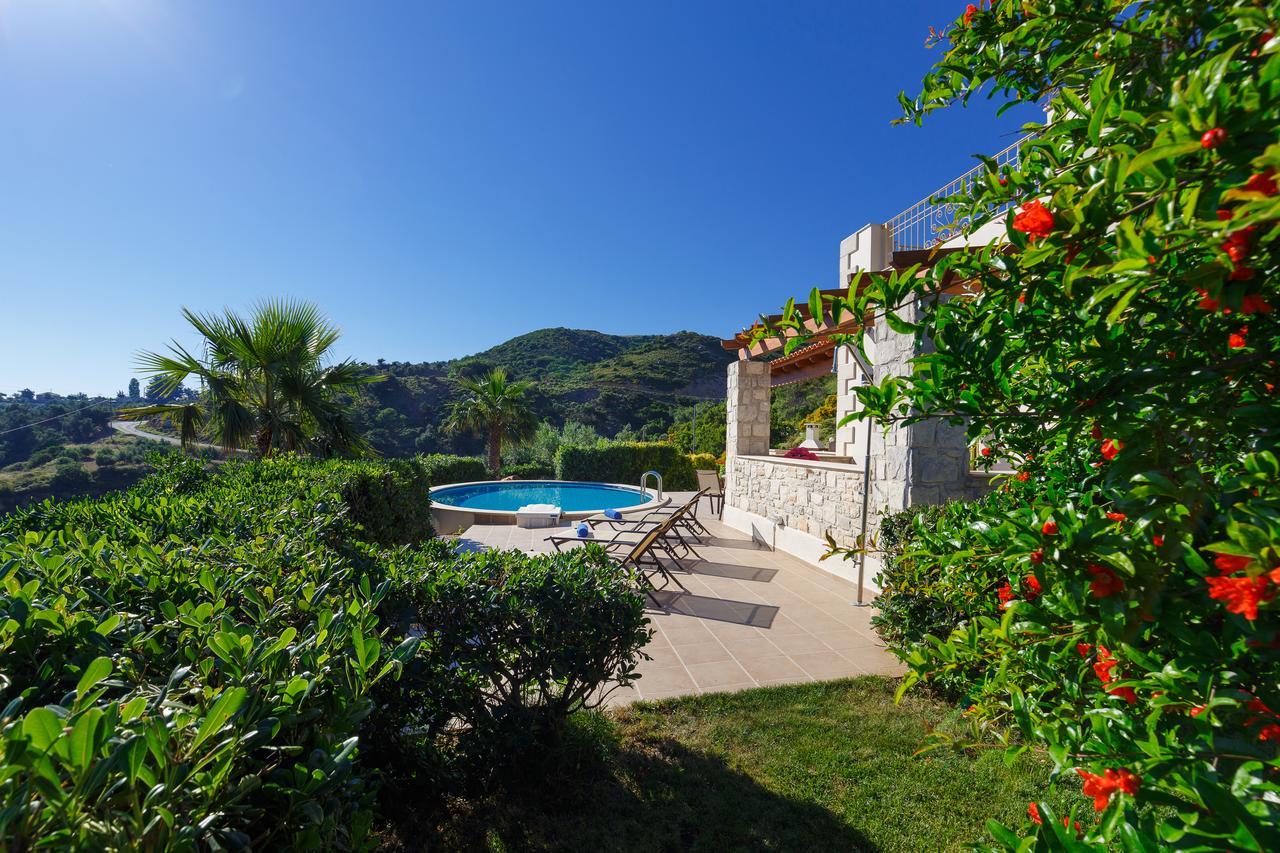 Harkia Villas Exterior foto